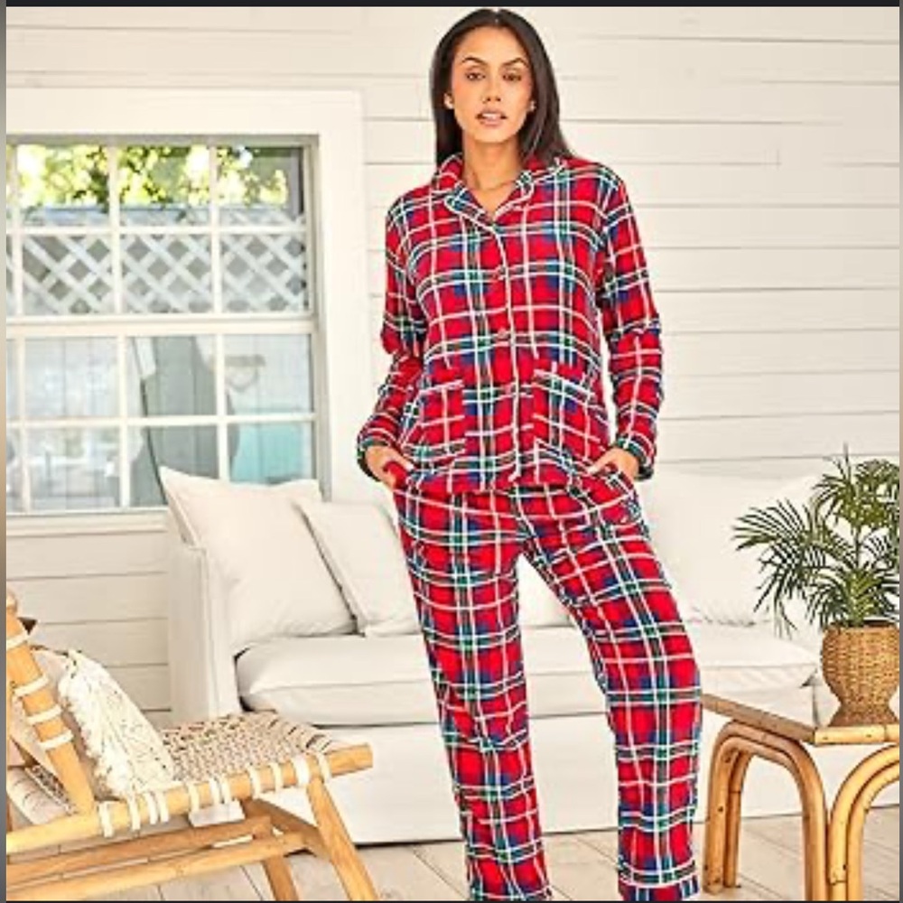Lands’ End women’s flannel pajamas size Medium/petite (10/12)
